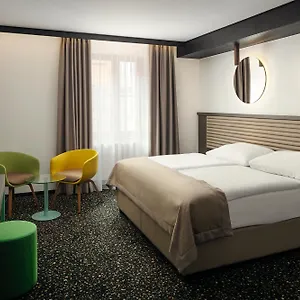 Hotel Ea Embassy