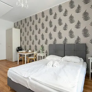 https://very-berry-sniadeckich-1.poznan-hotels.com